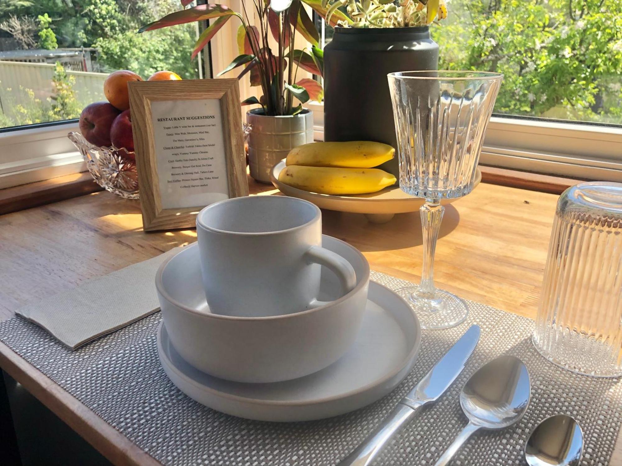 Lovely Budget Vegan Homestay Лонсестон Экстерьер фото