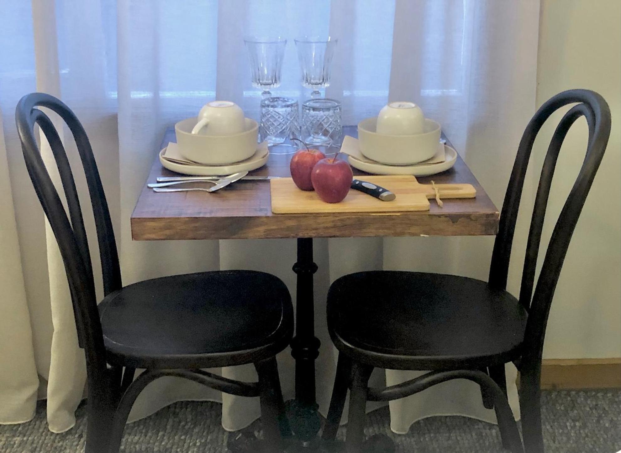 Lovely Budget Vegan Homestay Лонсестон Экстерьер фото